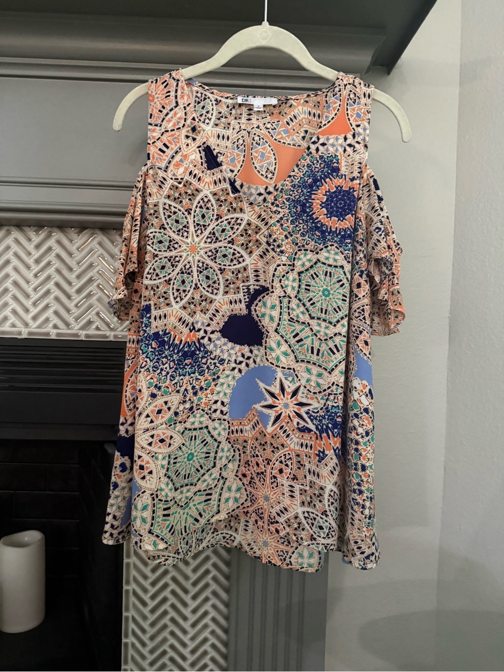 DR2 Peach and Navy Cold-Shoulder Printed Blouse